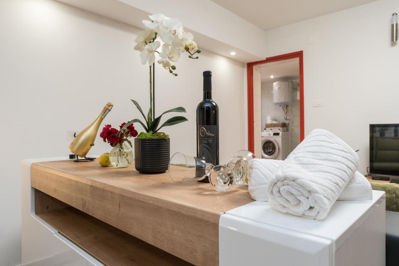 Studio Apartman Mirakul Zadar Exterior foto